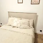Apartamento With A Fire-place *